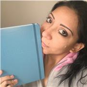 Professoressa per la classe A19 storia e filosofia. Laureata con 110 su 110 impartisce lezioni di storia